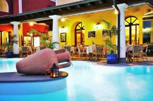 Bazén v ubytování Arciduca Grand Hotel nebo v jeho okolí