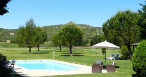 Photo de la galerie de l'établissement Mas des Bougainvillees, à Sernhac