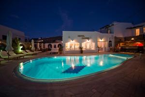 Bazén v ubytování Zannis Hotel nebo v jeho okolí