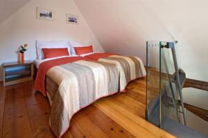 Letto o letti in una camera di Monastery Hotel