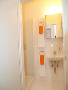 Ein Badezimmer in der Unterkunft Studio-Apartment Augarten