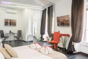 A seating area at Navona Living Rome