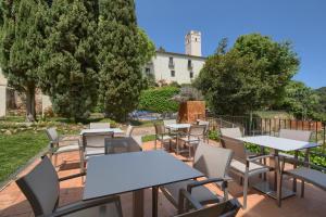 O grădină în afara Hotel Convent de Begur
