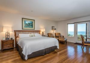 Gallery image of Little Sur Inn in Cambria