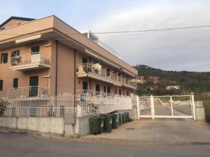 Budova, v ktorej sa apartmán nachádza