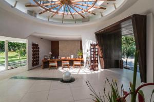 Foto sihtkohas Senggigi asuva majutusasutuse Svarga Resort Lombok galeriist