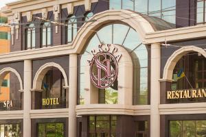 Budova, kde se hotel nachází
