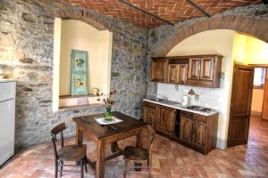 Kuchnia lub aneks kuchenny w obiekcie Villa Il Palazzo