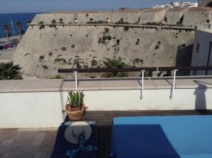 Vista sulla piscina di B&B Antoinette o su una piscina nei dintorni