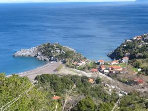 Letecký snímek ubytování Cottage Stella-eco living-Evia island