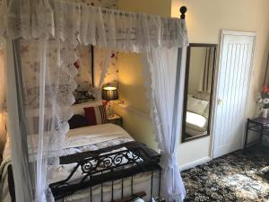 Φωτογραφία από το άλμπουμ του Englands Rose σε Thame