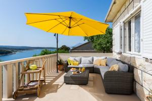 Gallery image of Holiday Home Vallis in Povlja