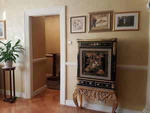 Zdjęcie z galerii obiektu GoldStar Luxury Old Town Krakow Apartment w Krakowie