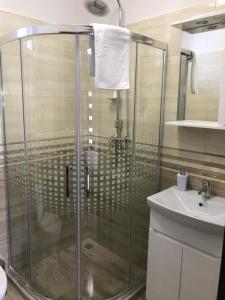 Koupelna v ubytování Kristály apartmanok