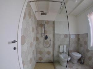 A bathroom at Casa di Ninni Mono