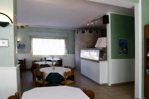 Restoran atau tempat lain untuk makan di Albergo Drena