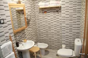 A bathroom at Teatro Cervantes SigloXXI