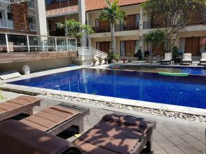 Bazén v ubytování New Garden View Resort nebo v jeho okolí