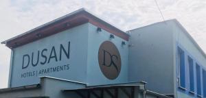 Certifikát, ocenenie alebo iný dokument vystavený v ubytovaní Dusan Apartments
