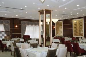 Restaurace v ubytování Atlas Hotel Baku