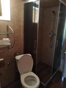 Koupelna v ubytování Ubytovanie Lesky