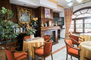 Kuchyň nebo kuchyňský kout v ubytování Hotel Pozo del Duque
