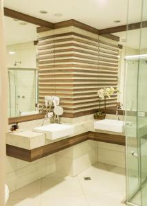 Koupelna v ubytování L´acordes Hotel