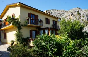 Rakennus, jossa bed & breakfast sijaitsee