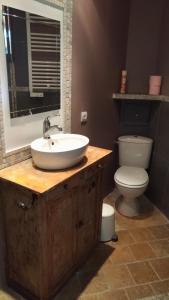 A bathroom at L'ilot de Carpentras