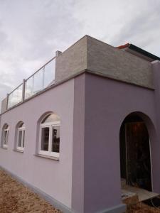 Budova, kde se apartmán nachází
