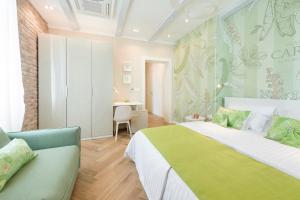 Postel nebo postele na pokoji v ubytování Mak Luxury Rooms
