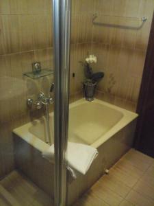 Koupelna v ubytování Casa Zia Adry + 22 fotografií