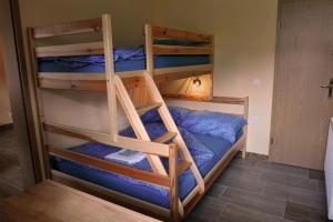 Postel nebo postele na pokoji v ubytování Apartma Marjetica II.