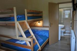 Postel nebo postele na pokoji v ubytování Apartma Marjetica II.