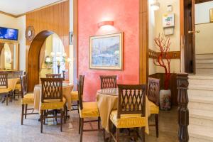 Εστιατόριο ή άλλο μέρος για φαγητό στο Albergo Trento