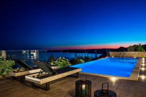Bazén v ubytování Mystique View Villas nebo v jeho okolí