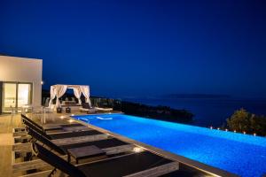 Bazén v ubytování Mystique View Villas nebo v jeho okolí