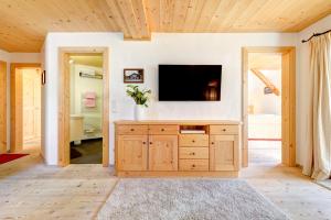 Μια τηλεόραση ή/και κέντρο ψυχαγωγίας στο Appartement Zentral de Luxe by A-Appartments