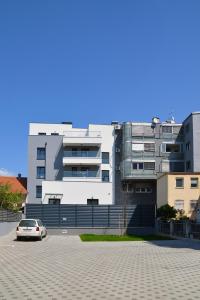 Budova, v ktorej sa apartmán nachádza