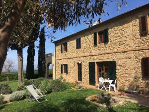 Κήπος έξω από το Podere Morena with sea view, private garden, by ToscanaTour Luca