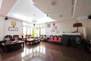 Khu vực ghế ngồi tại Yun Siang Ju Homestay