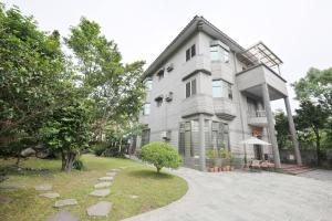 Tòa nhà nơi nhà khách tọa lạc