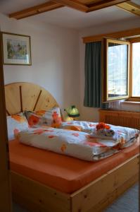 Łóżko lub łóżka w pokoju w obiekcie Ferienwohnung Annemarie