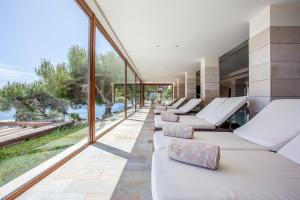 Część wypoczynkowa w obiekcie Grupotel Aguait Resort & Spa - Adults Only