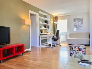 Gallery image of Warhol Apartment. Free Wifi 5G. in Valencia