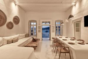 ミコノス・シティにあるVilla Kampani Sea View Villa Mykonos Townのギャラリーの写真