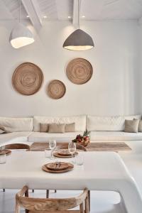 Posezení v ubytování Villa Kampani Sea View Villa Mykonos Town