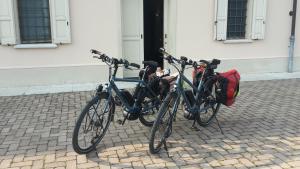 Cykling vid eller i närheten av Villa Dello Spino