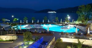 Bazén v ubytování Ionian Emerald Resort nebo v jeho okolí