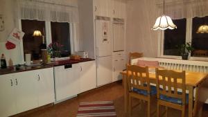 Kuchyň nebo kuchyňský kout v ubytování Joastorps Bed & Breakfast